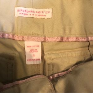 Abercrombie & Fitch Shorts - Abercrombie & Fitch shorts size 4 Abercrombie & Fitch Shorts - Abercrombie & Fitch shorts size 4